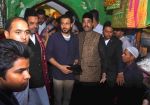 emraan hashmi at nizamuddin dargah on 9th May 2016